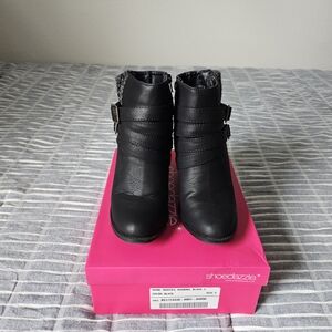 Shoedazzle Black Ramona Booties Size 9
